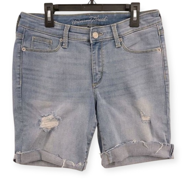 Universal Thread Women’s Cut Off Jean Shorts Size 6.‎ I6”. - Picture 1 of 3